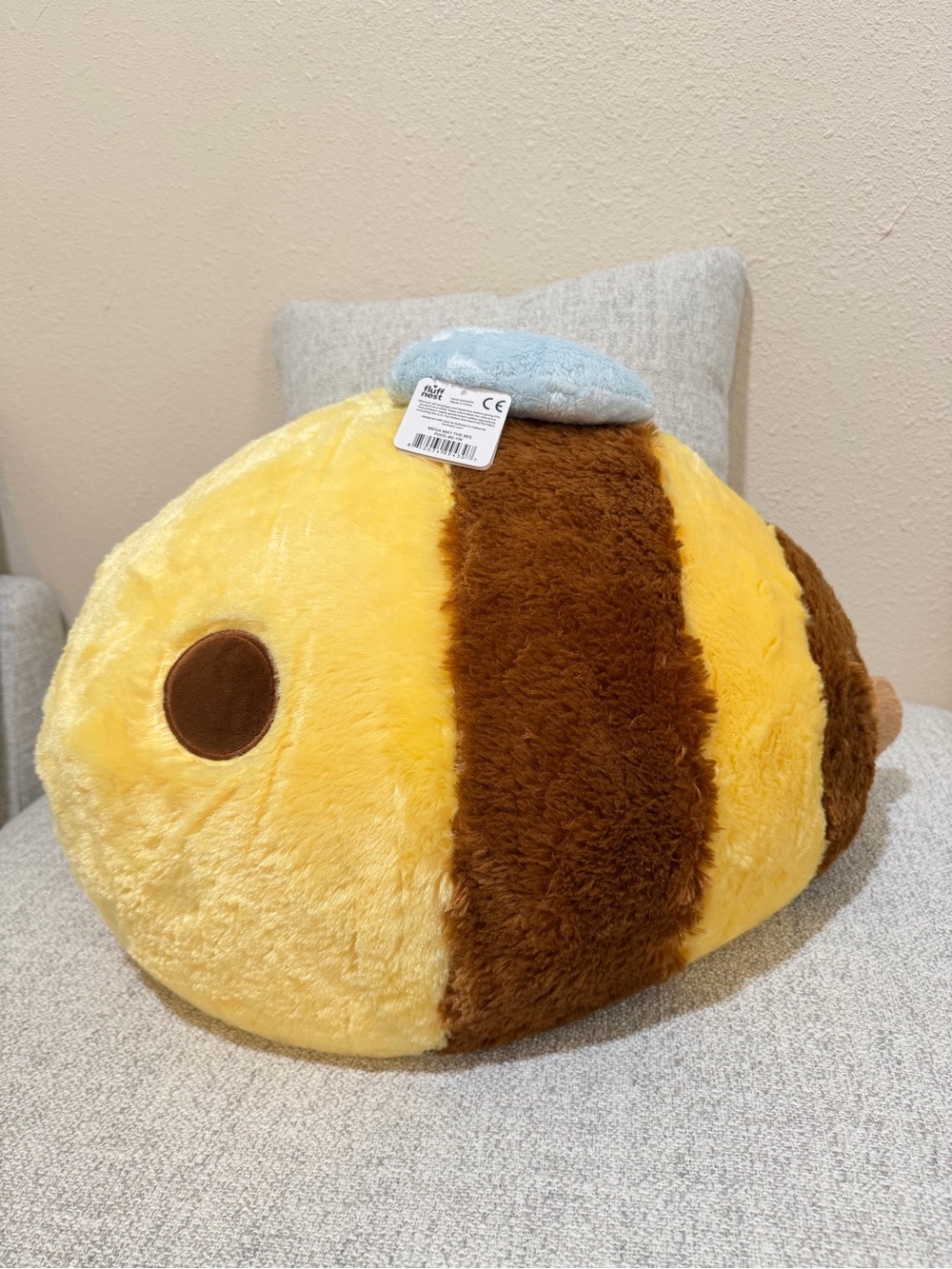 Fluffnest Puffpals Mega May the Bee